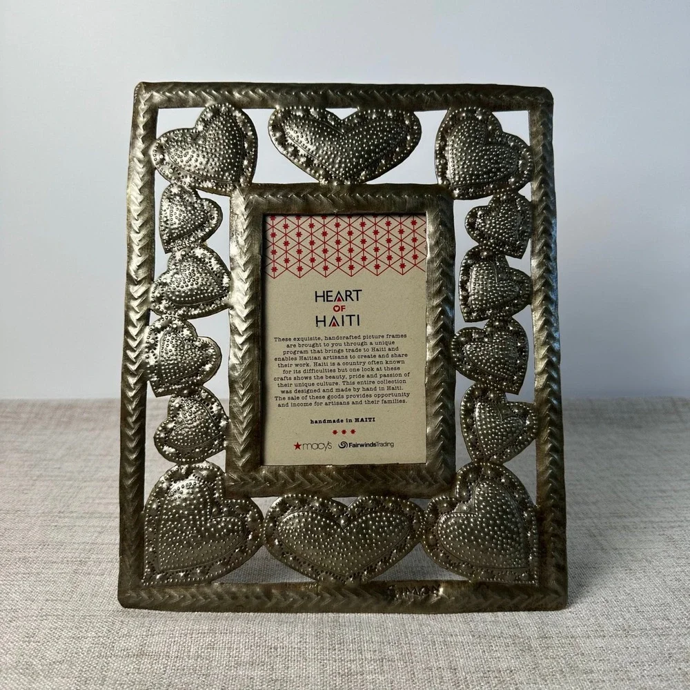 Heart of Haiti Macy's Haitian Metal Heart Picture Frame 4x6 Signed Simon
